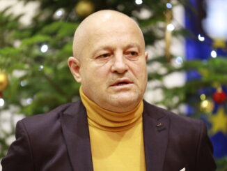 Un deputat social-democrat a trecut la PNL, după ce PSD i-a retras susținerea lui Bolojan