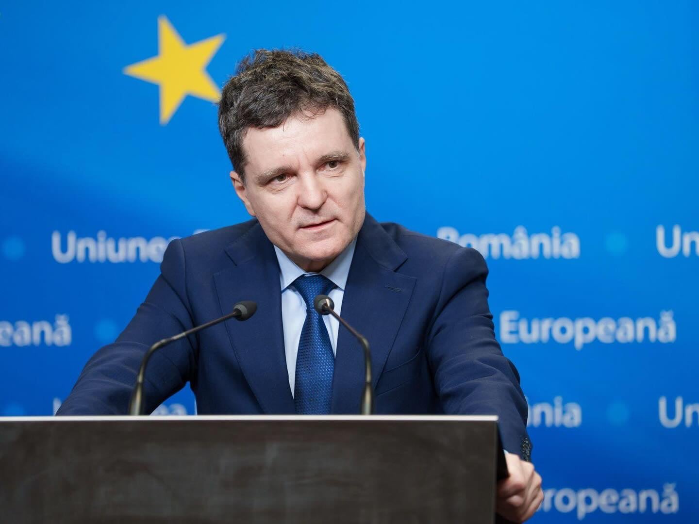 Legea energiei, pe masa CCR. Parlamentul, acuzat că a depășit limitele legale