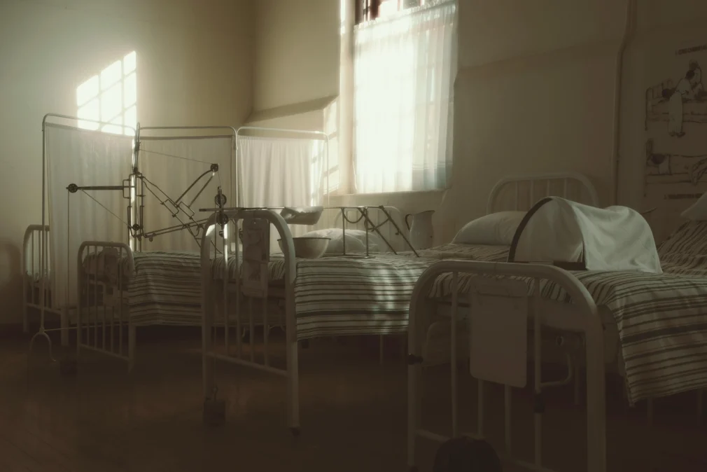 Radiografia unui sistem bolnav. Pacienți loviți și neglijați în spitalele de psihiatrie din România
