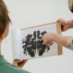 Tinerii de 16 ani ar putea merge la psiholog fără acordul părinților