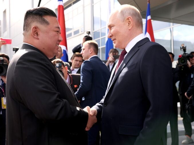 Rusia vrea să-și trimită turiștii în Coreea de Nord. Avioanele de pe ruta Moscova – Phenian zboară goale