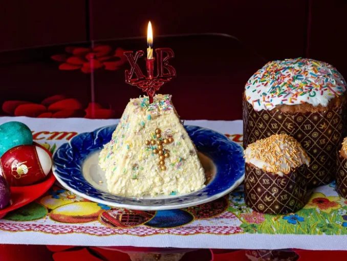 Desert simplu pentru masa de Paște
