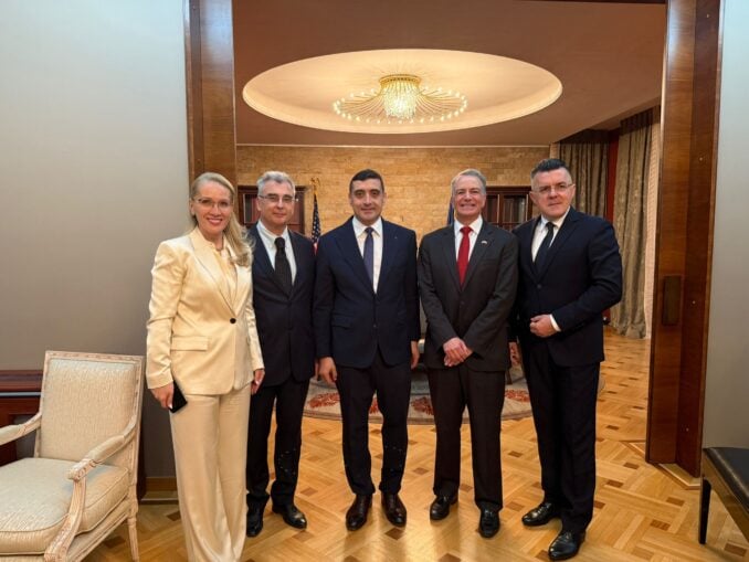 „Statele bananiere apelează la lobby.” AUR critică dur contractul de consultanță încheiat de Nicușor Dan pentru relațiile cu SUA