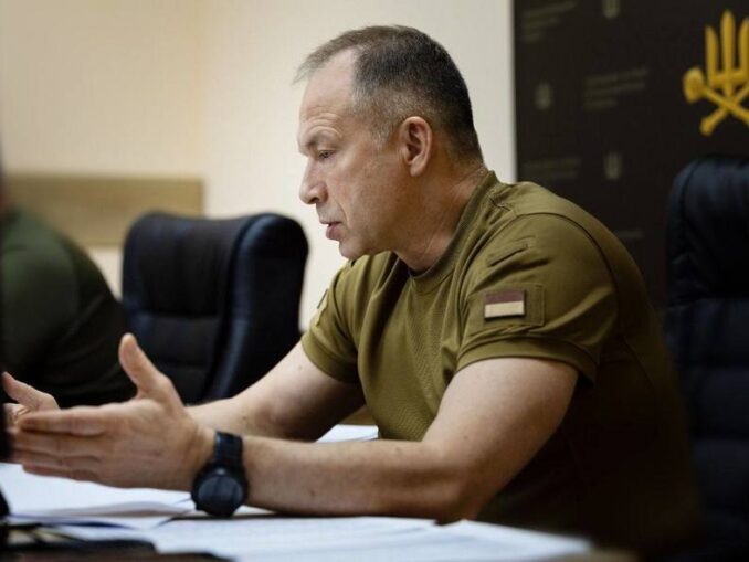 Ucraina a recucerit 50 km pătraţi de teritoriu în luna martie, afirmă şeful armatei