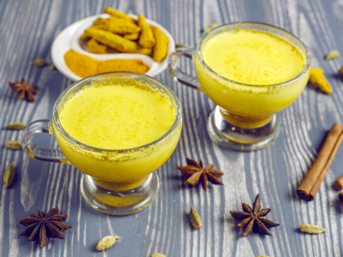 Laptele auriu cu turmeric – elixir ayurvedic pentru sănătate
