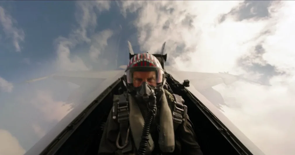 Tom Cruise va reveni în rolul lui Maverick în „Top Gun 3”