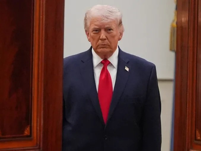 Trump ia în colimator trei companii chineze acuzate că sprijină Iranul