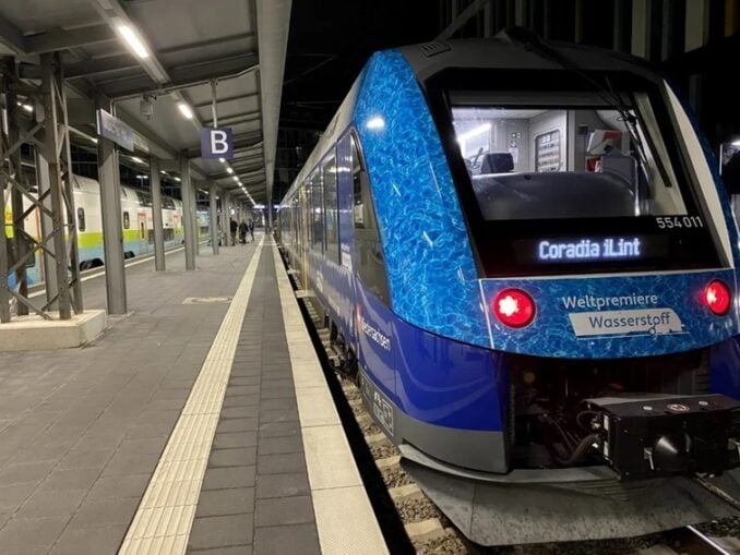 România cumpără primele trenuri cu hidrogen. Contract de 1,6 miliarde lei