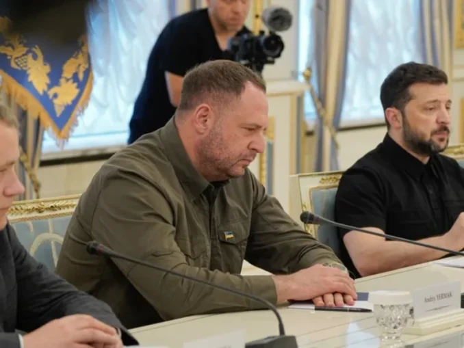 Fostul șef de cabinet al lui Zelenski, arestat preventiv