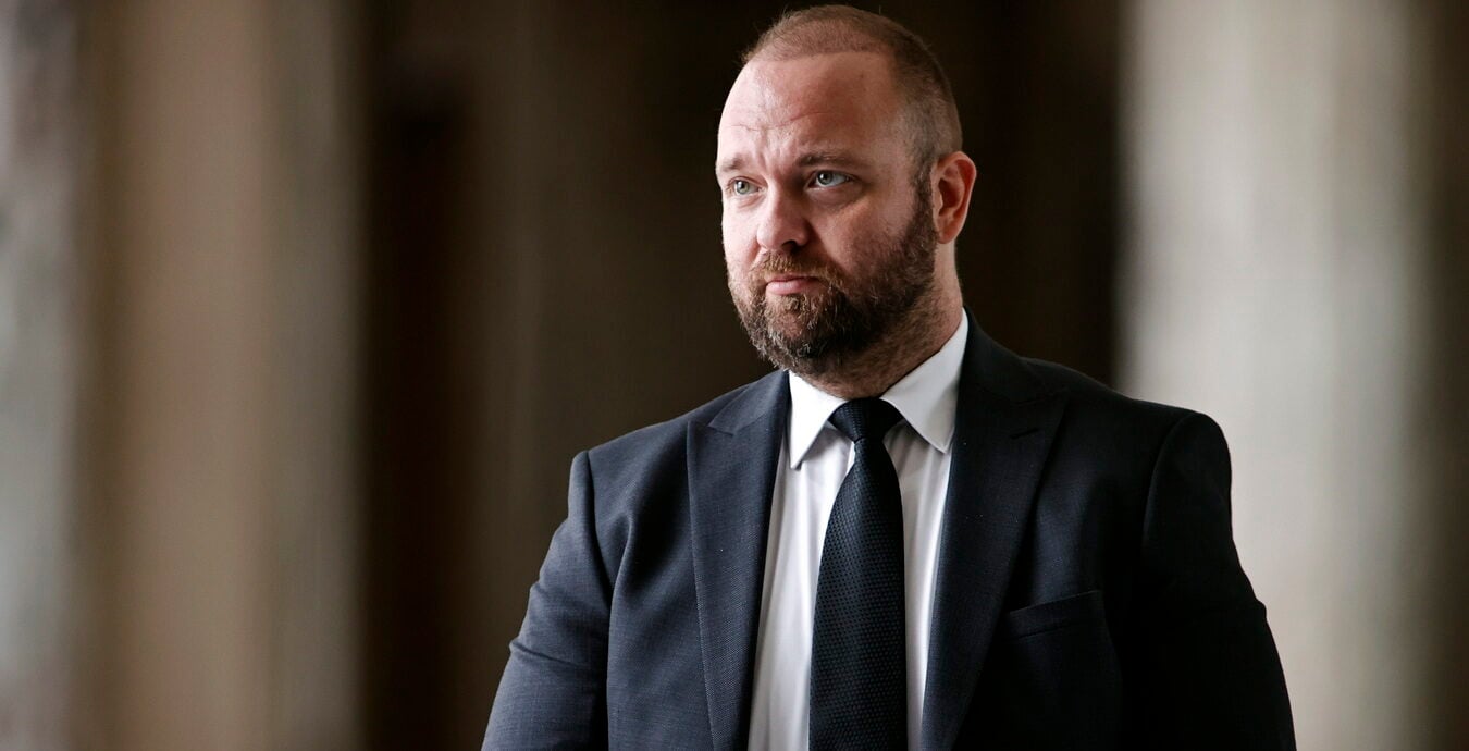 „Sinecuristul” arătat cu degetul de Bolojan. Cine e Bogdan Mîndrescu, fostul secretar de stat PSD ajuns șef la CNAB