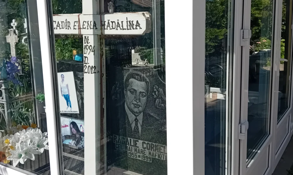 O poveste de final de mileniu:  Sfârșitul regelui Cornică și „bibilurile”