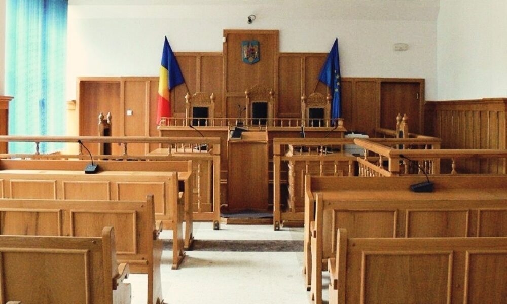Dezbateri privind implementarea inteligenței artificiale în justiția din România. Ce activități ar putea prelua noua tehnologie?