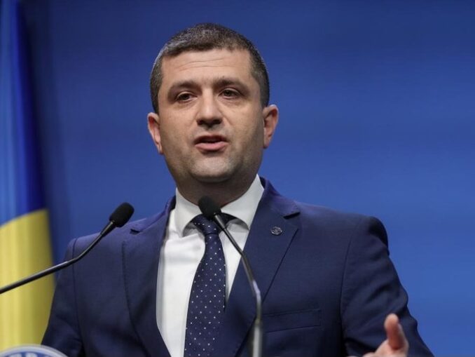 Sistemul GPS al avionului militar în care se afla Radu Miruță a fost bruiat în Lituania. Ce spune ministrul?