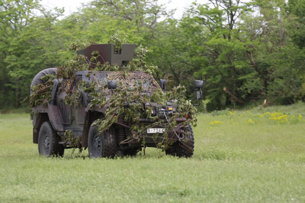 MApN a semnat contracte de peste 5,6 miliarde de euro din SAFE. Armata va primi blindate, sisteme anti-dronă și nave de patrulare