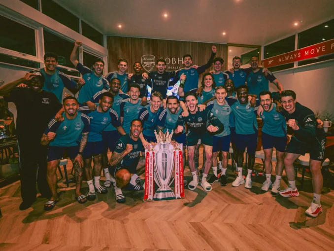 După 22 de ani, Arsenal e noua campioană a Angliei