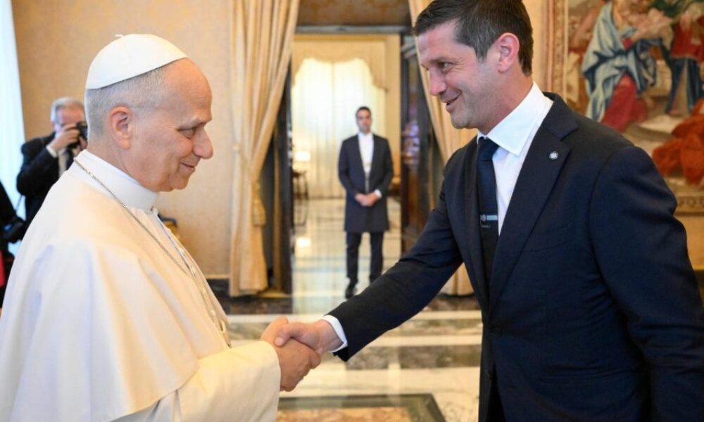 Cristi Chivu, felicitat de Papa Leon al XIV-lea pentru titlul câștigat cu Inter