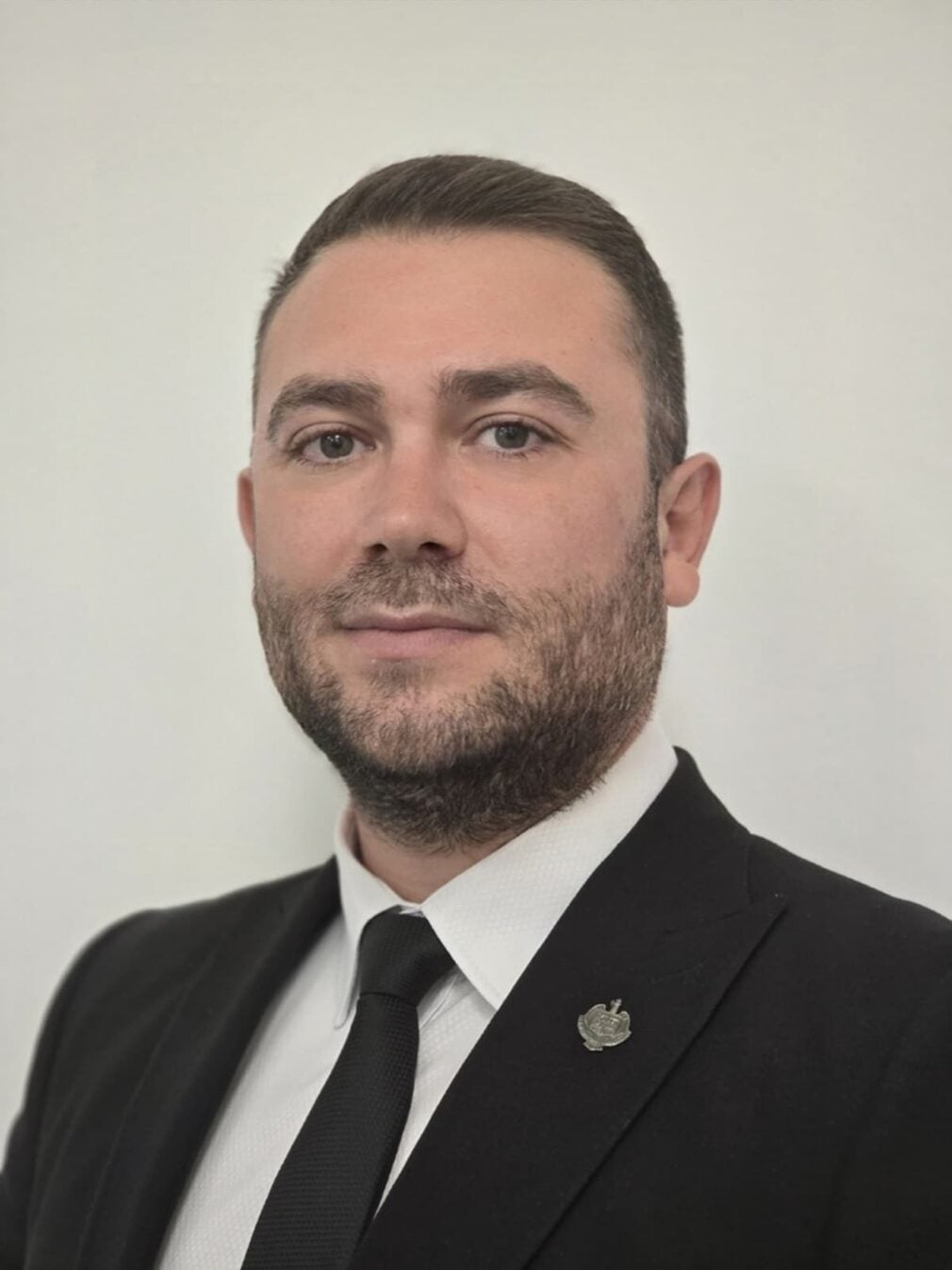 Deputatul Andrei Csillag, condamnat la închisoare cu suspendare, nu își pierde mandatul de parlamentar