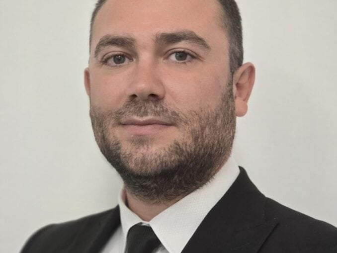 Deputatul Andrei Csillag, condamnat la închisoare cu suspendare, nu își pierde mandatul de parlamentar