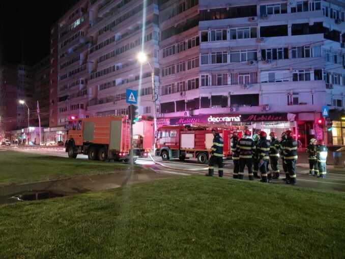 Mărturia unei persoane de lângă blocul lovit: Am auzit o bubuitură și apoi, pe mama țipând