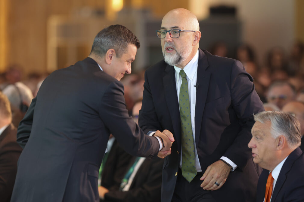 Kelemen Hunor cere reducerea TVA: „M-aş gândi foarte serios”. Ce spune și Grindeanu