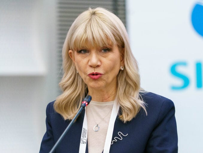 Mariana Ioniță, promovată după venirea lui Grindeanu la Transporturi, încă 6 luni în funcția de secretar general