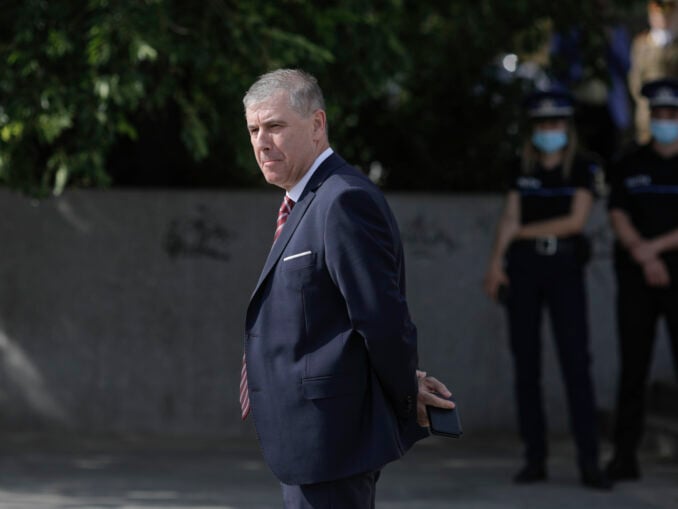 Șefii SRI și SIE, salarii mai mari decât directorul SPP. Ce venituri vor încasa pe noua lege