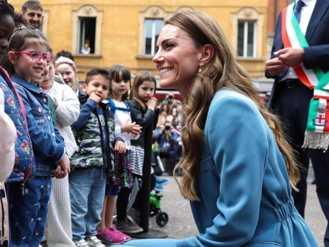 VIDEO Kate Middleton, prima vizită externă după boală