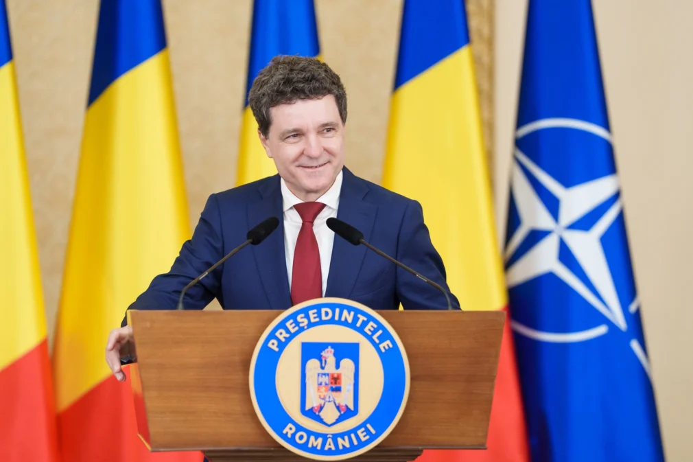 Administrația Prezidențială a secretizat contractul de lobby de peste jumătate de milion de dolari pe lună cu firma americană unde activează consilierul lui Donald Trump