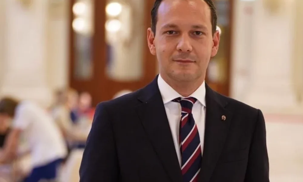„Sănătatea nu se construiește prin gesturi spectaculoase” – INTERVIU cu medicul Radu Țincu
