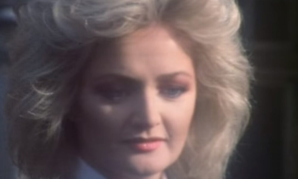 Bonnie Tyler, în comă indusă după o operație de urgență