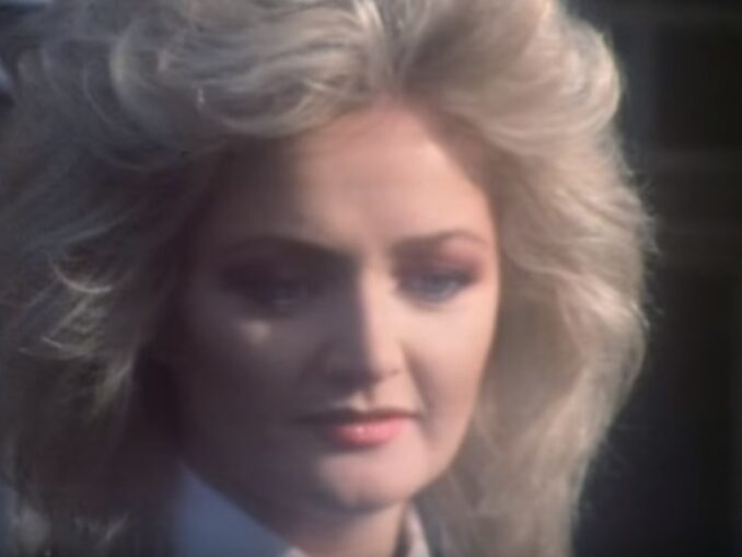 Bonnie Tyler, în comă indusă după o operație de urgență