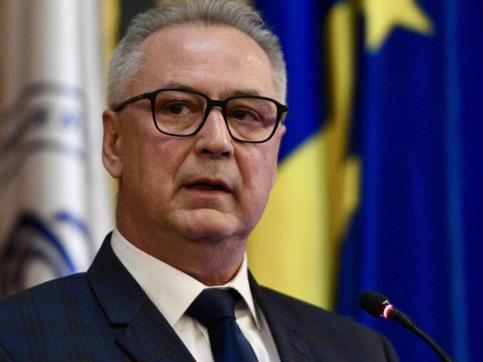 Șeful Autorității Vamale Române, Mihai Savin, plasat sub control judiciar. Alți 2 inculpați vor da cu subsemnatul