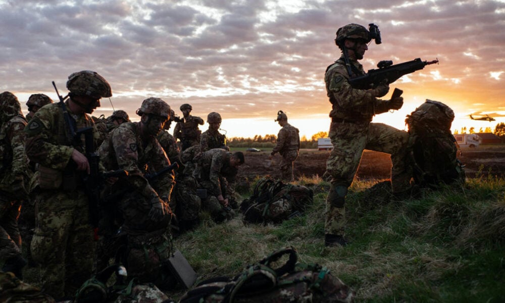 Reuters: NATO consolidează flancul estic cu o nouă structură