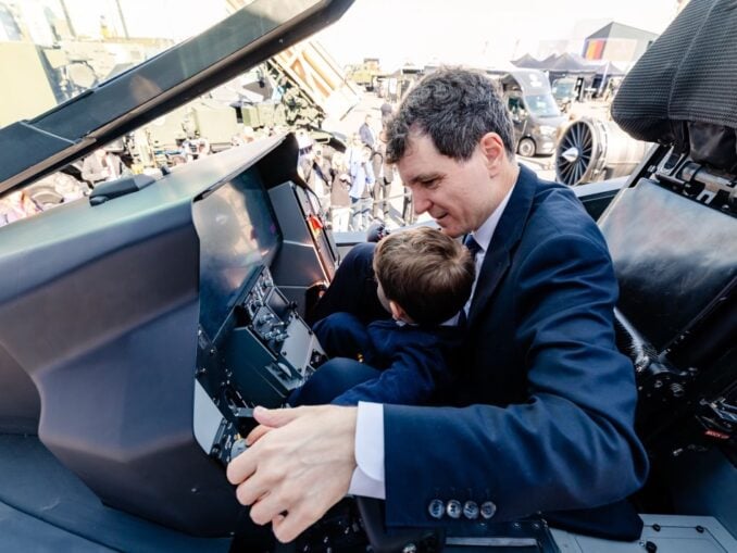 Nicușor Dan nu e speriat de bombe