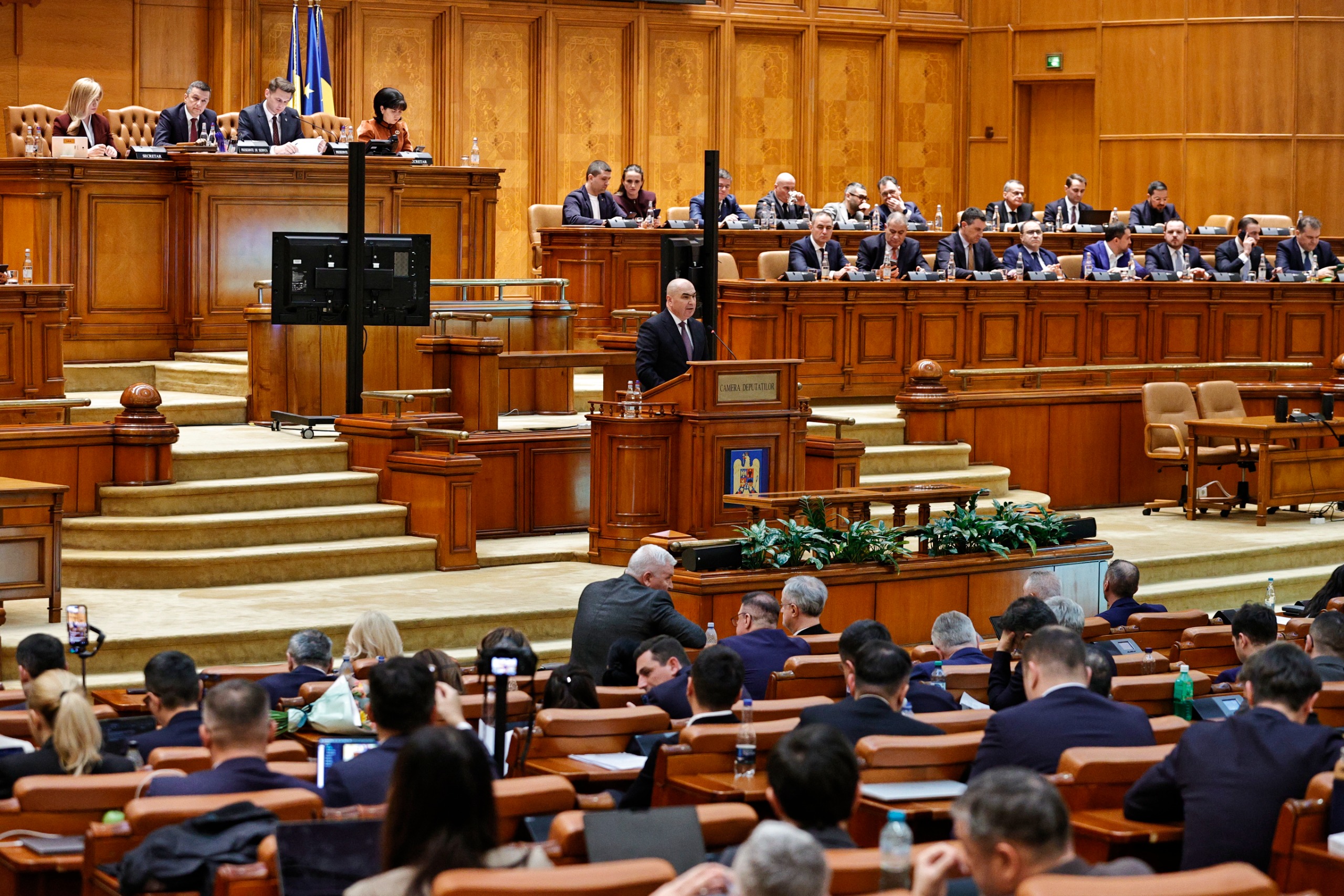 Culise, trădări și scenarii. Tot ce trebuie să știi despre moțiunea de cenzură – VIDEO