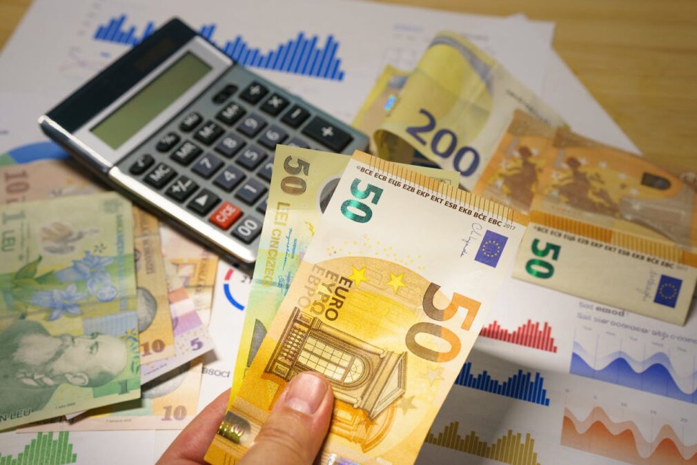 Străinii laudă o bancă de stat a României. „Are o capitalizare solidă și e capabilă să reziste la șocuri economice”