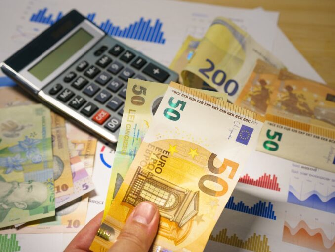 Străinii laudă o bancă de stat a României. „Are o capitalizare solidă și e capabilă să reziste la șocuri economice”