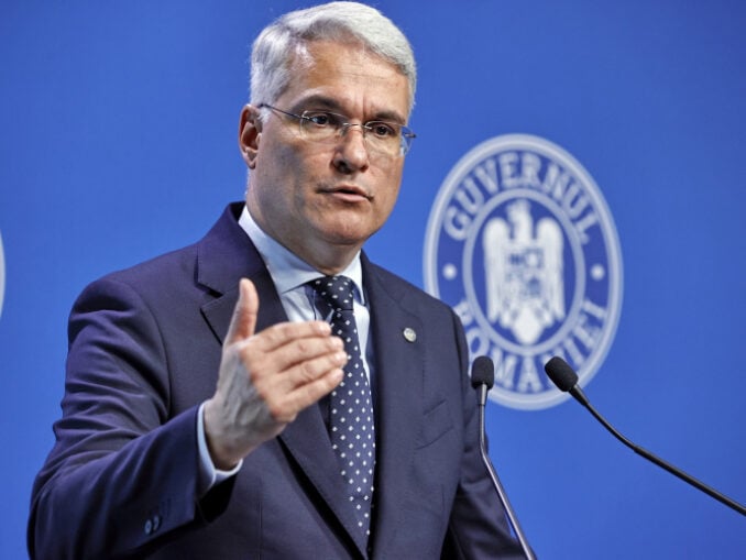 Dragoș Pîslaru respinge criticile aduse legii salarizării: Niciun angajat nu va pleca acasă cu mai puţini bani