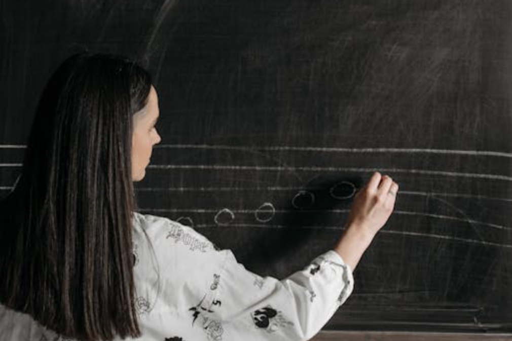 Studiu: 38% dintre profesorii din România se gândesc să renunțe la catedră