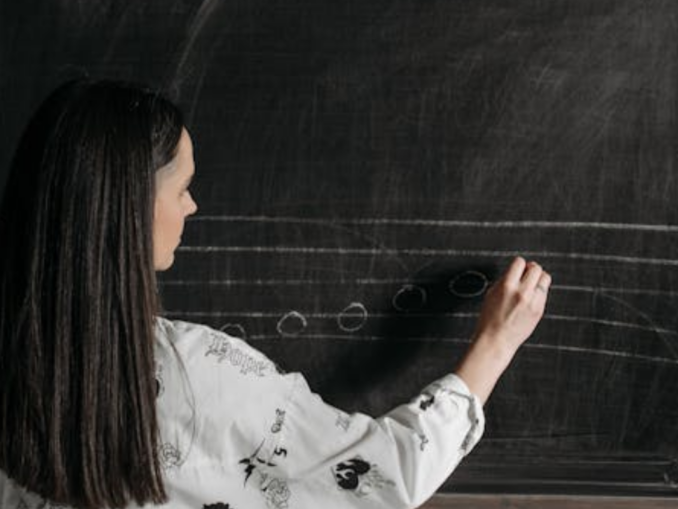 UE: Profesorii trebuie pregătiți serios pentru inteligența artificială