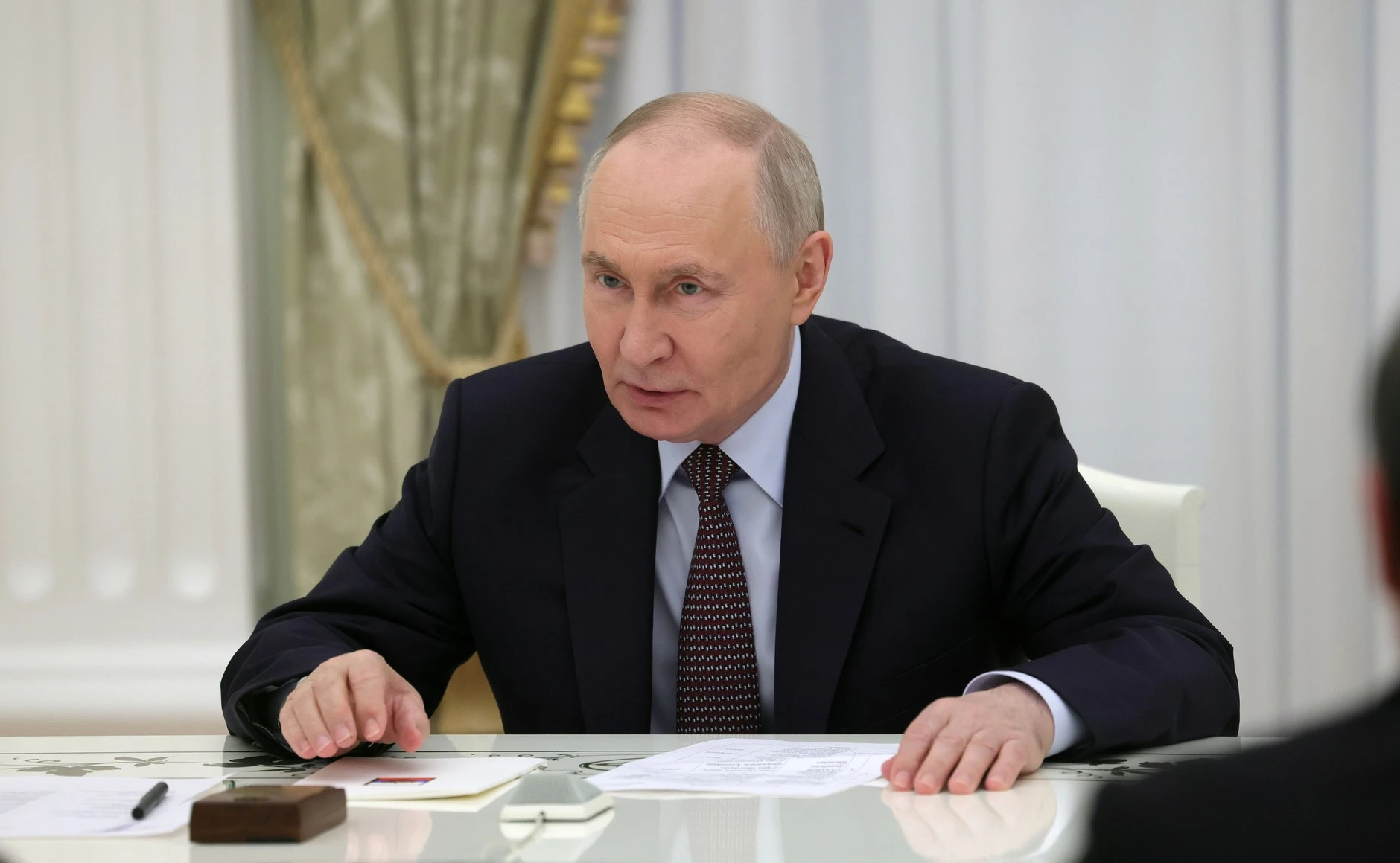 Dezbatere oficială la Sankt Petersburg: „În Rusia se respectă prea mult drepturile omului!”