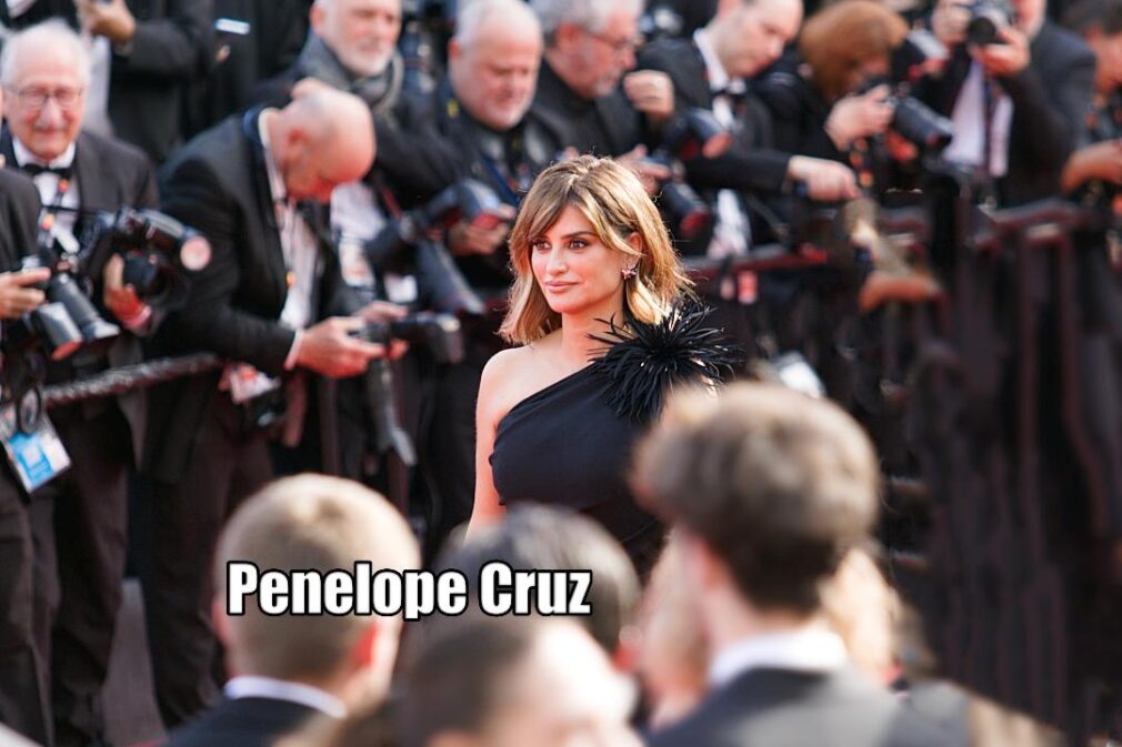 Penélope Cruz, întruchiparea frumuseții absolute pe covorul roșu