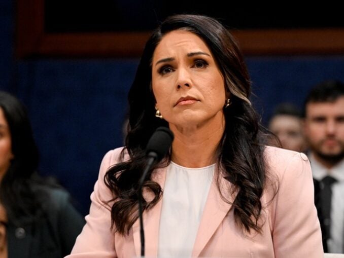 Instituția care coordonează serviciile de informații americane rămâne fără șef. Directoarea Tulsi Gabbard demisionează