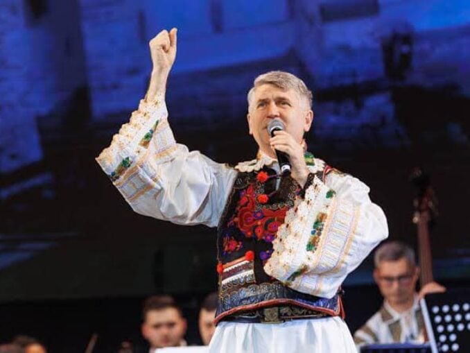Dosar de viol și agresiune sexuală: Locuința lui Cristian Pomohaci, percheziționată de polițiști