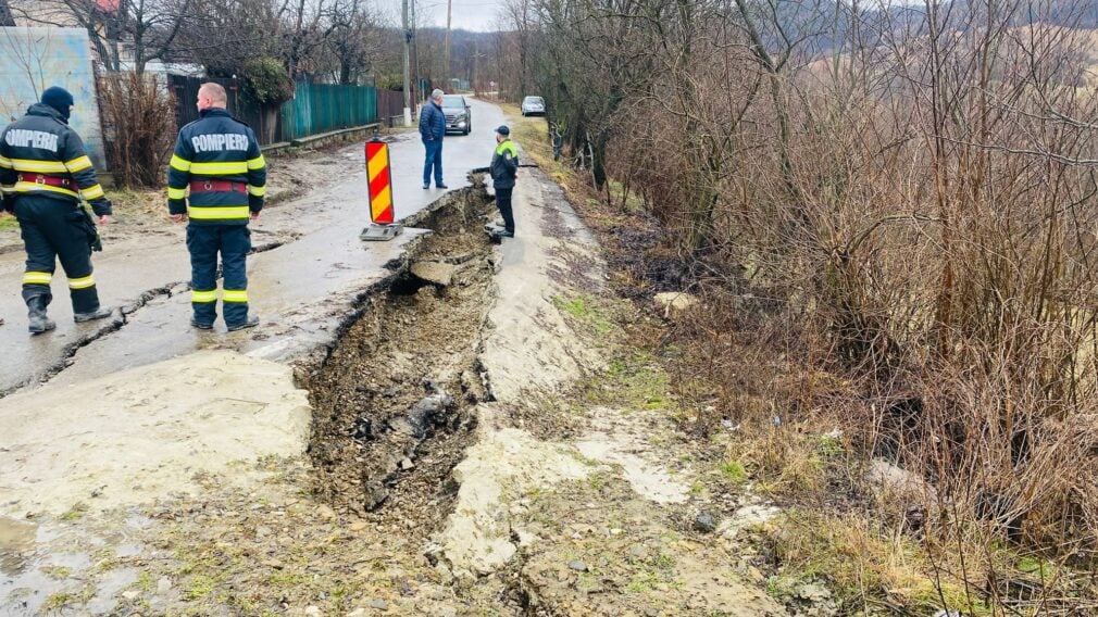 Prăpăd după ploi: Măsuri de urgență în Prahova pentru barajele Măneciu și Paltinu – VIDEO