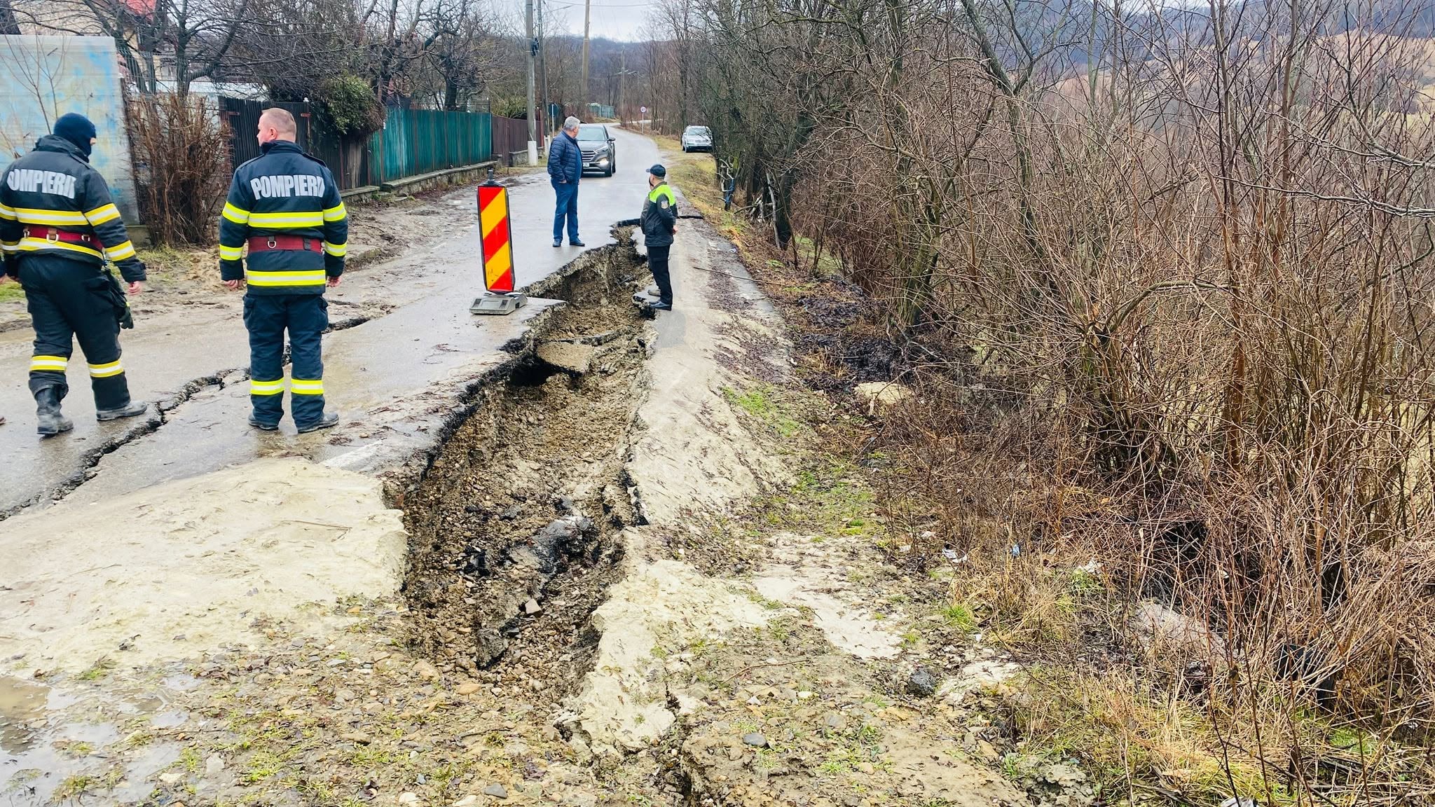 Prăpăd după ploi: Măsuri de urgență în Prahova pentru baraje