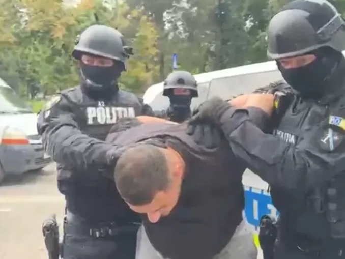 „Regele TikTok-ului”, săltat de mascați: Se dădea drept Piedone