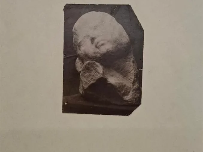 41 de fotografii realizate de Brâncuși, păstrate 60 de ani într-o biblioteca din Cluj, vor fi expuse în premieră la Art Safari în septembrie