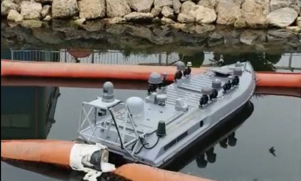 Explozii în lanț în Marea Neagră. Patru drone maritime au fost detonate
