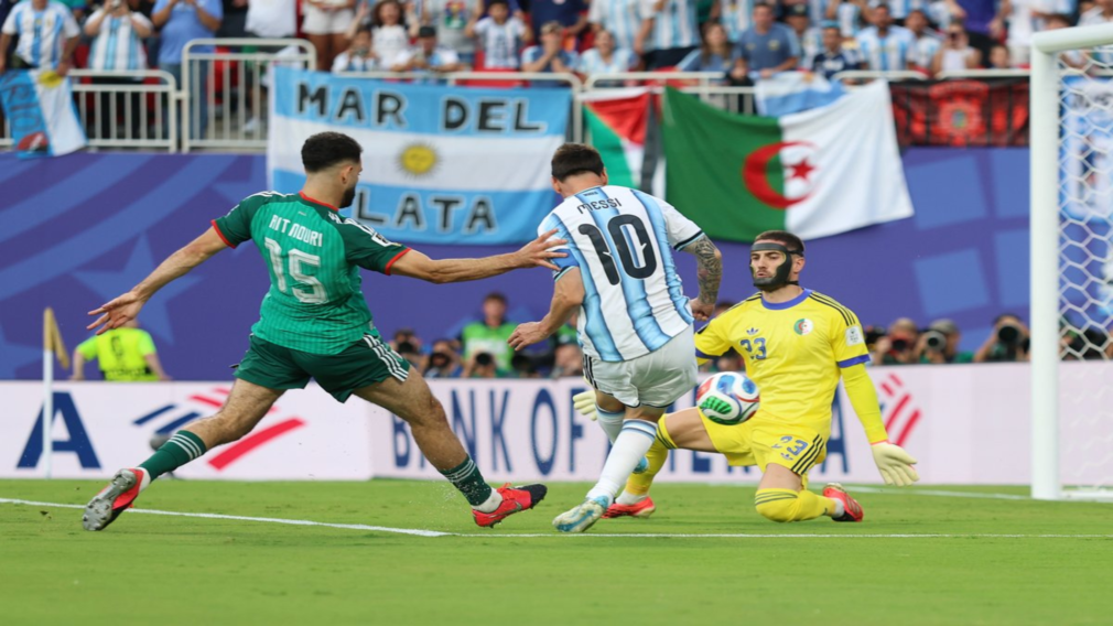 Omul-record. Ce a reușit Messi în meciul contra Algeriei